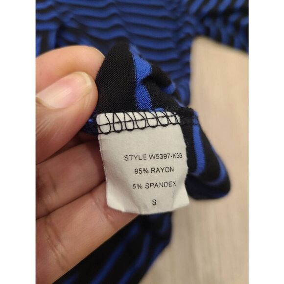 Loveappella Blue And Black Striped 3/4 Sleeve Top Womens Size Small Stretch Comf - Picture 4 of 5